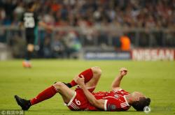 开云体育-拜仁横扫墨西哥，罗本三分雨点燃全场的简单介绍