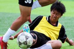 开云体育中国-火爆足球场：壮观比赛背后的故事让人动容的简单介绍