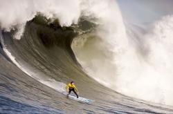 开云体育直播-卢卡库神锋破局，皇家社会主场憾负皇马，冠军级表现改写西甲格局