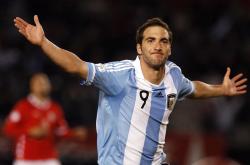 开云平台-当国王血拼76人，克莱在2026世界杯接管比赛的预言与隐喻