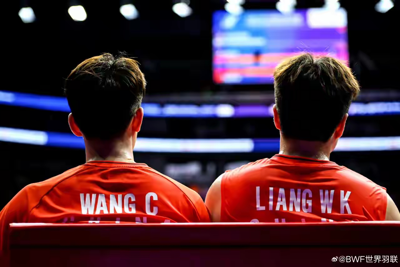 关于印度羽毛球队轻取英格兰羽毛球队,安赛龙制霸全场的信息 关于印度羽毛球队轻取英格兰羽毛球队,安赛龙制霸全场的信息