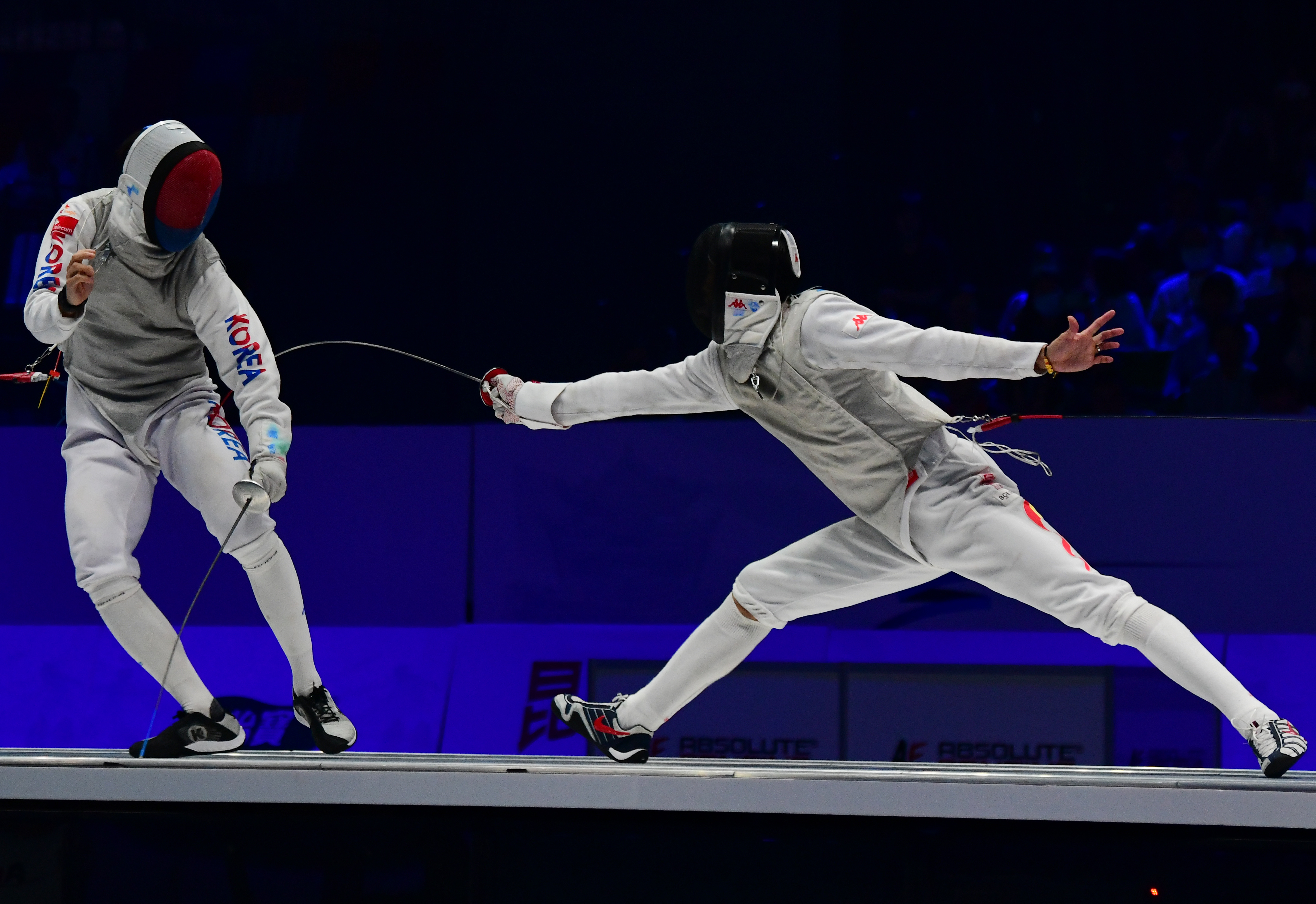 俄罗斯队在击剑比赛中斩获胜利 俄罗斯队在击剑比赛中斩获胜利