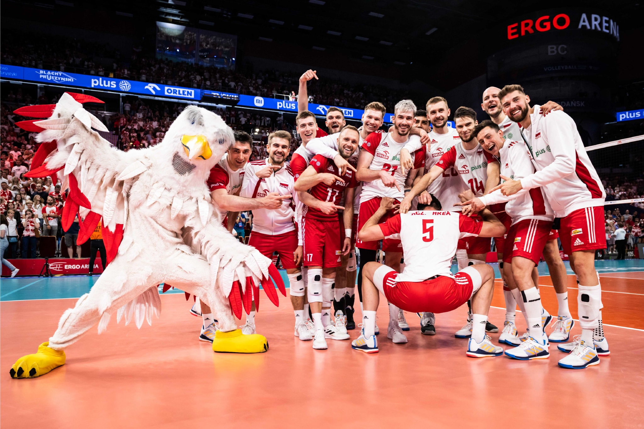 英格兰队碾压德国队,波尔刷新纪录 英格兰队碾压德国队,波尔刷新纪录