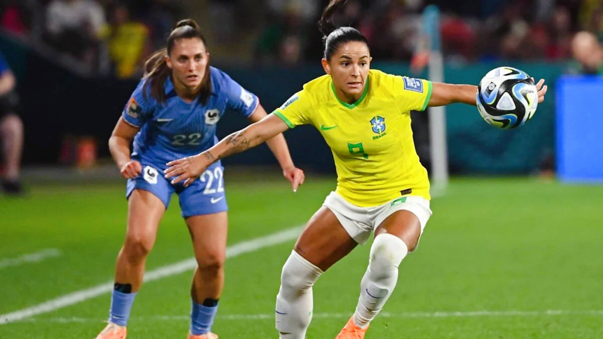 法国女足晋级四强,角逐世界杯冠军 法国女足晋级四强,角逐世界杯冠军