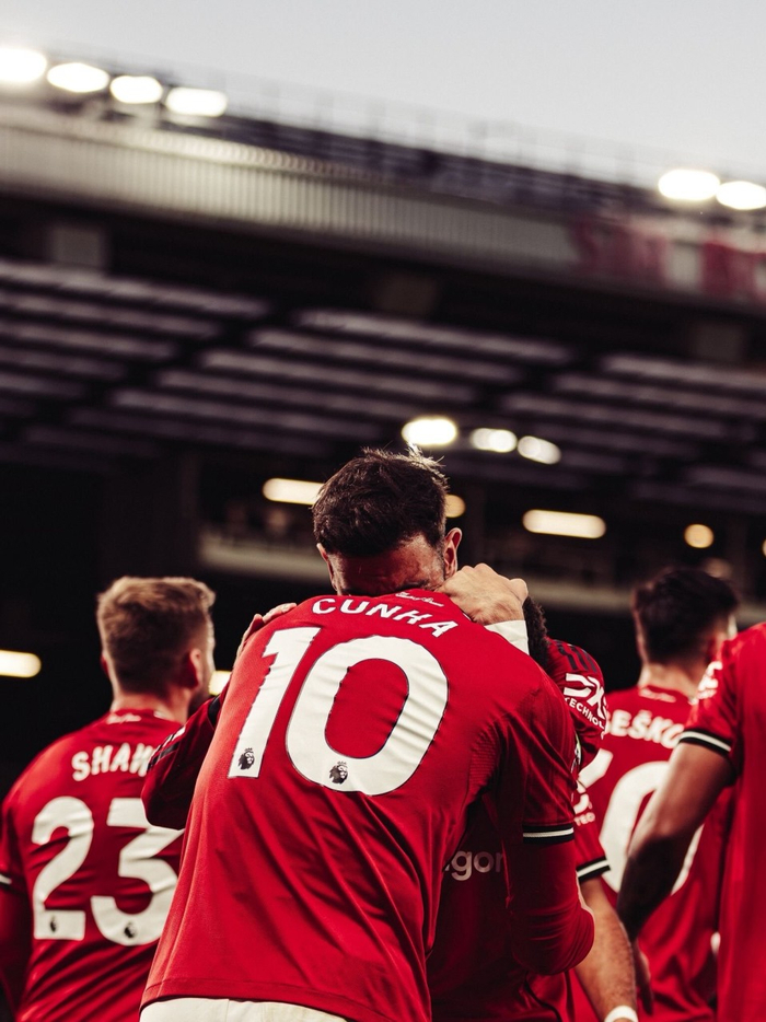 曼联客场告捷，取得三分宝贵胜利的简单介绍