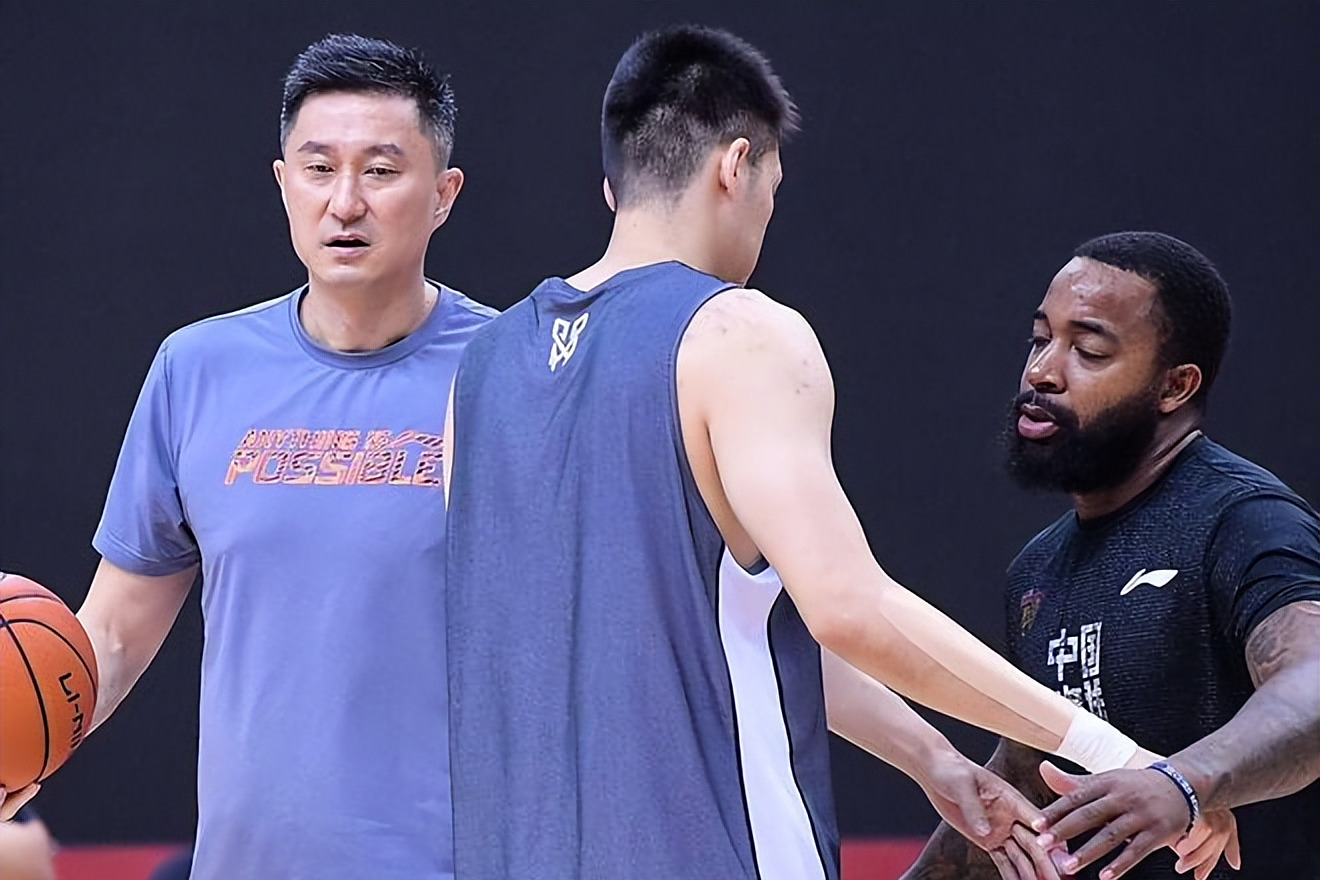 包含比赛解密：球员之间的默契配合是关键！的词条