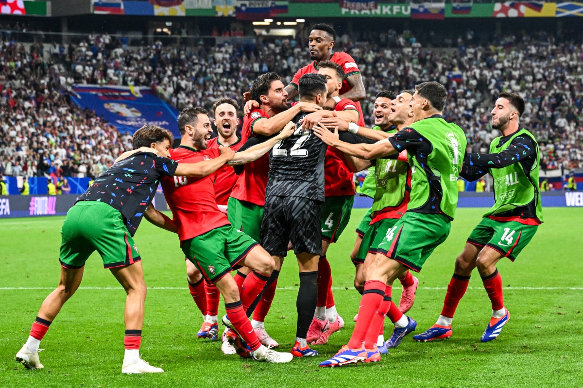 希腊绝杀葡萄牙，罗德里状态火热