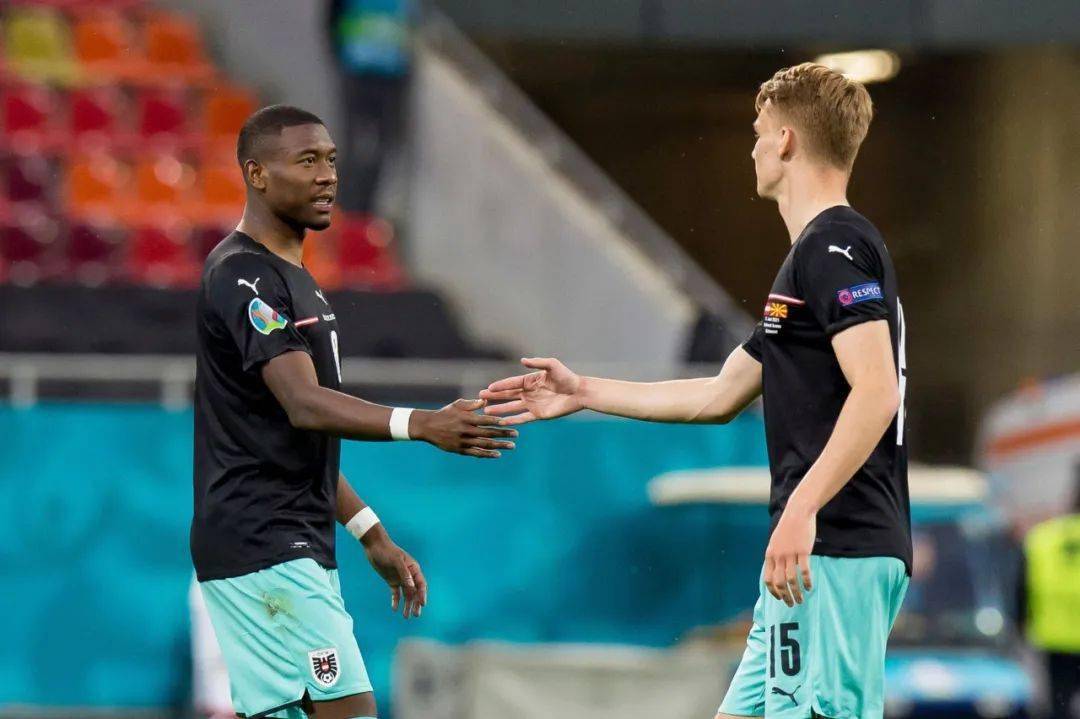 包含罗马绝杀波兰,德容统治全场的词条 包含罗马绝杀波兰,德容统治全场的词条