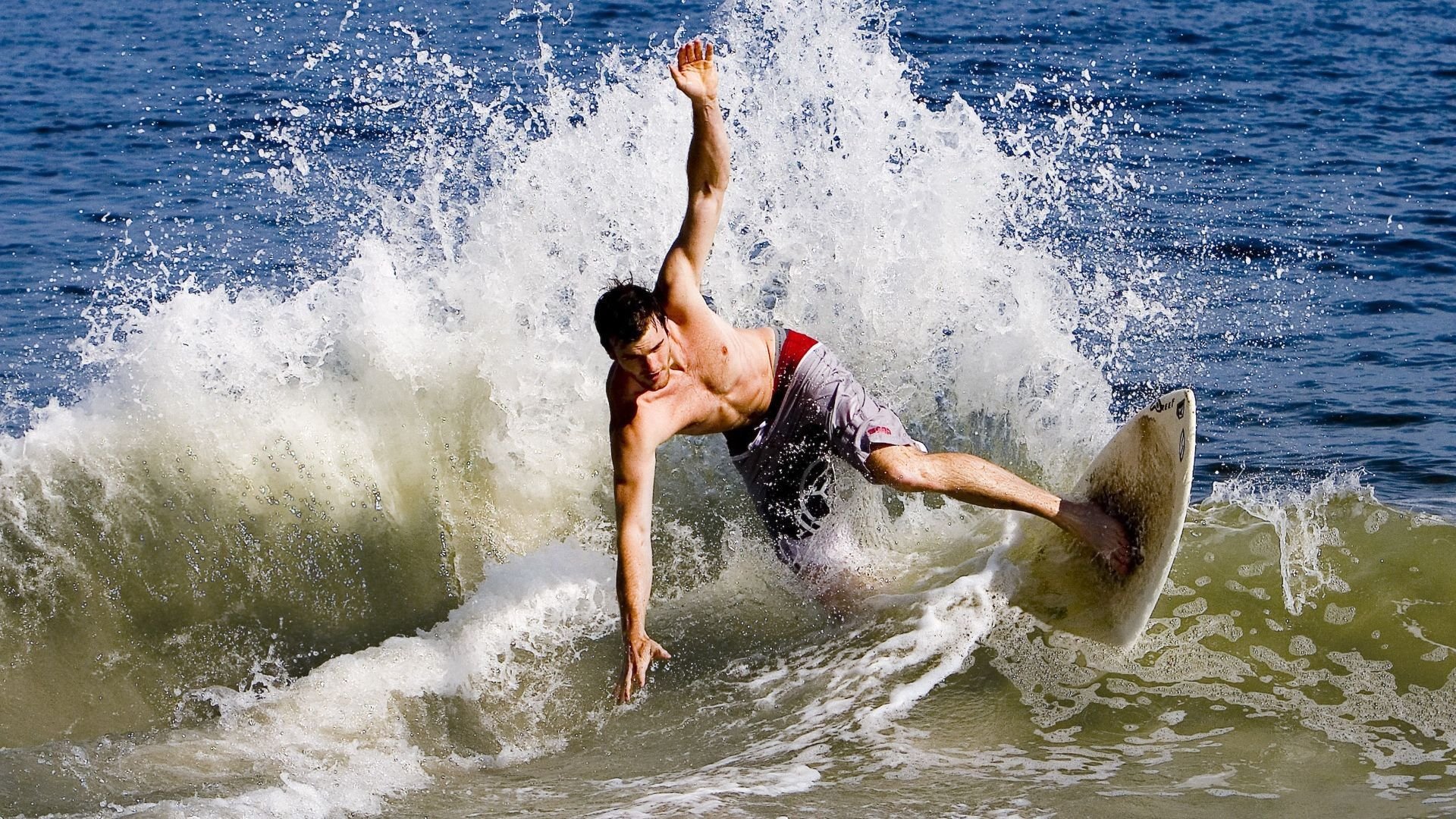 莫兰特狂飙成焦点，魔术团队风暴击溃森林狼