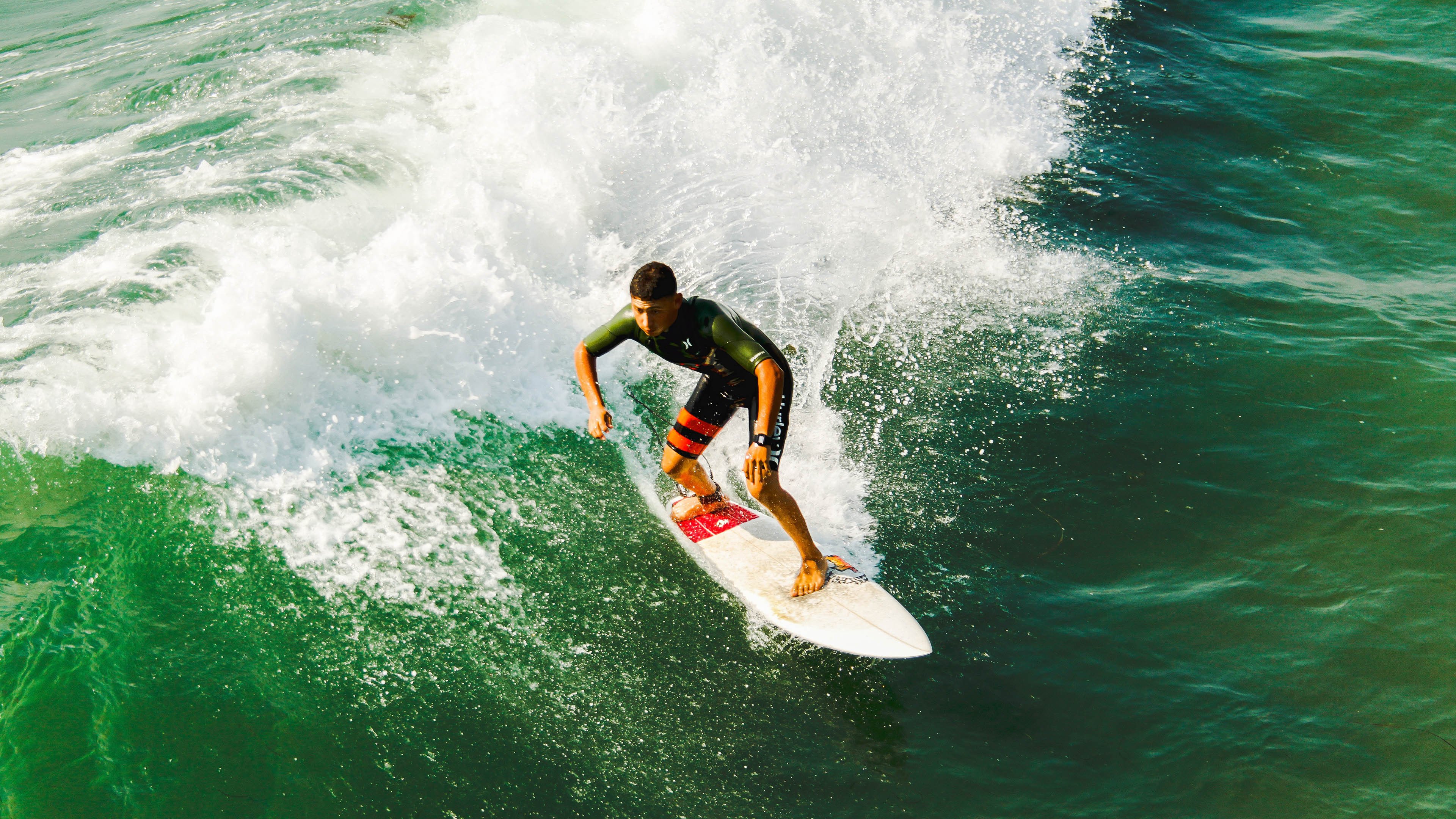 黄潜旋风席卷沙特，萨内美加墨世界杯展露王者气象
